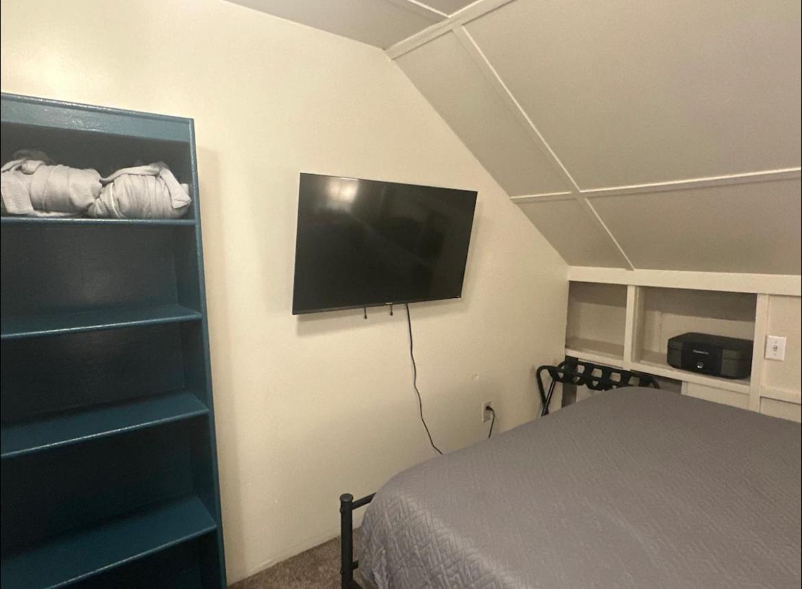 Tacoma Homestay- With Breakfast Included-Private Room Exterior foto